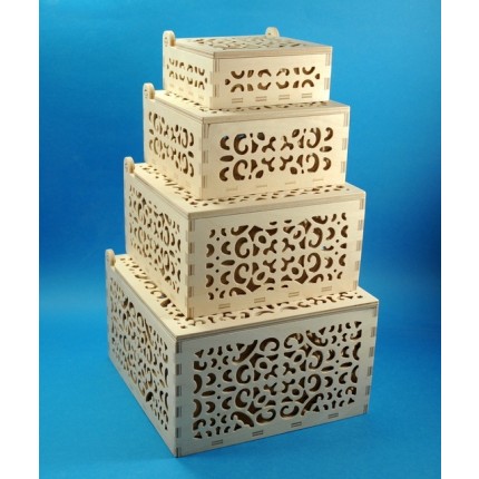 Dėžutė medinė ažūrinė, 13.5x13.5x7.4cm
